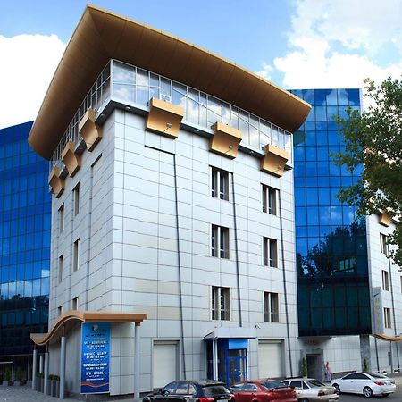 Tsunami Spa Hotel Dnyipropetrovszk Kültér fotó