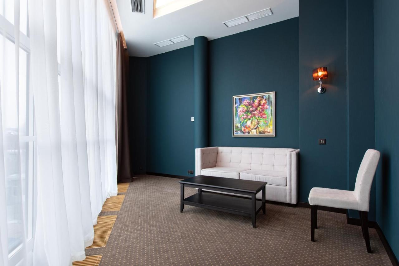 Tsunami Spa Hotel Dnyipropetrovszk Kültér fotó