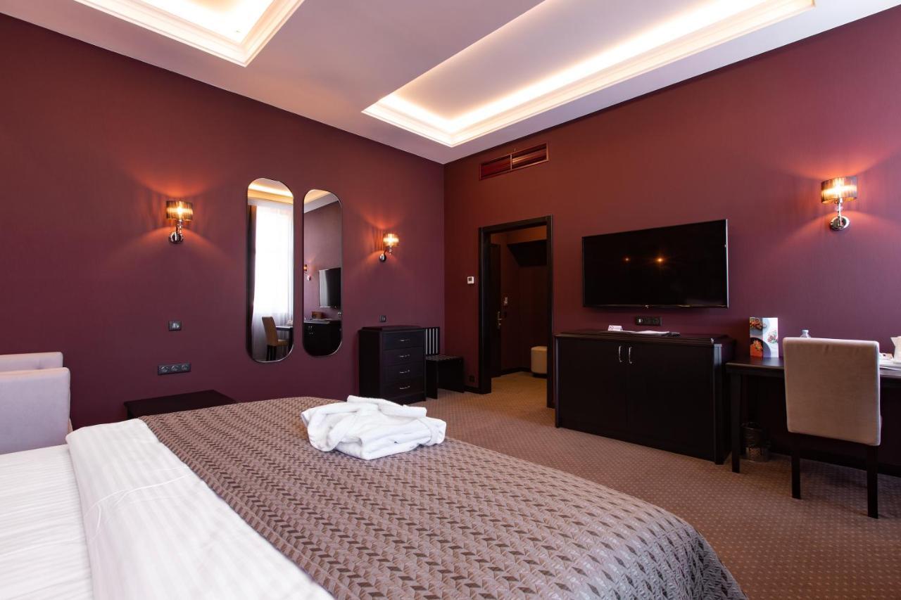 Tsunami Spa Hotel Dnyipropetrovszk Kültér fotó